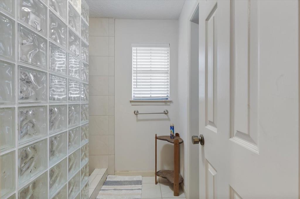 16003 Brook Forest Drive, Houston, Texas image 23