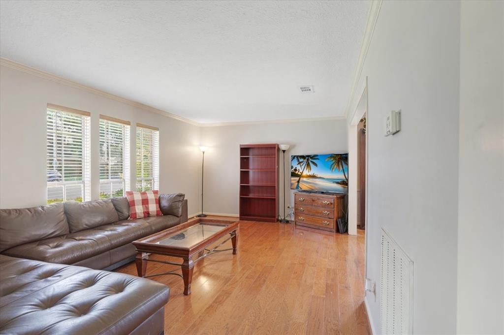 16003 Brook Forest Drive, Houston, Texas image 10