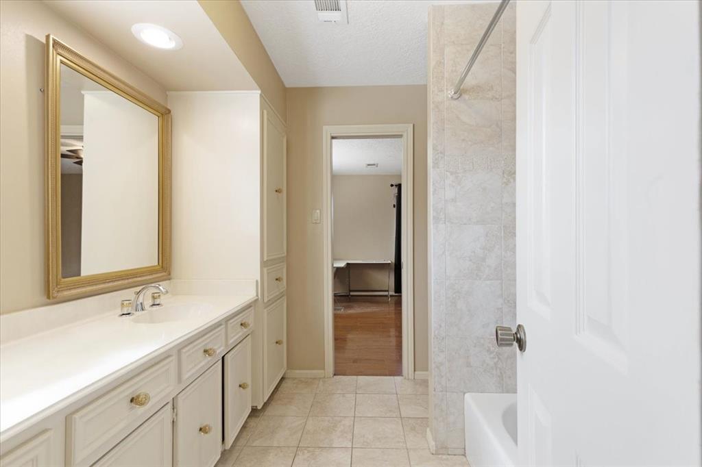 16003 Brook Forest Drive, Houston, Texas image 29