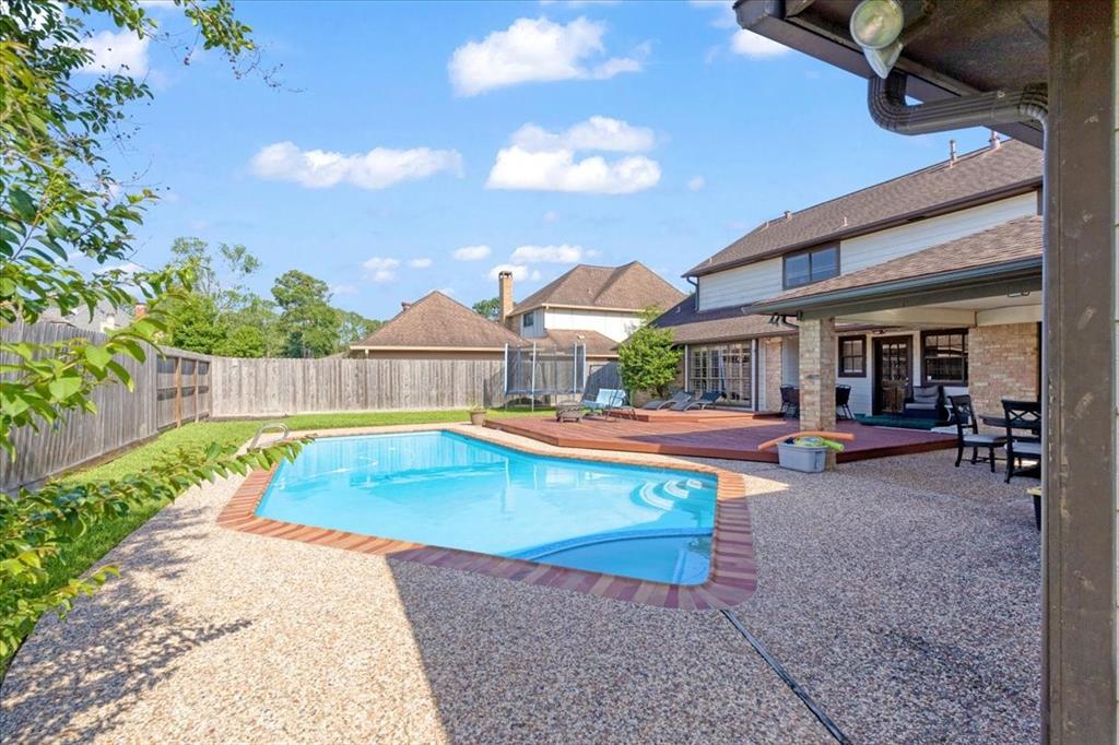 16003 Brook Forest Drive, Houston, Texas image 38