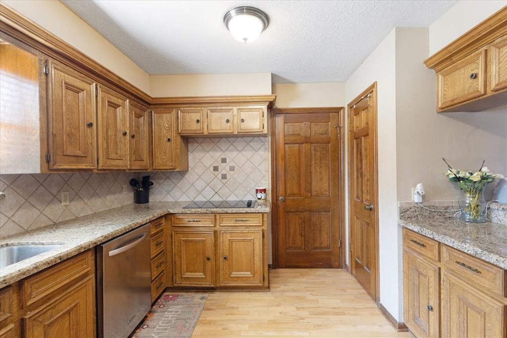 16003 Brook Forest Drive, Houston, Texas image 15