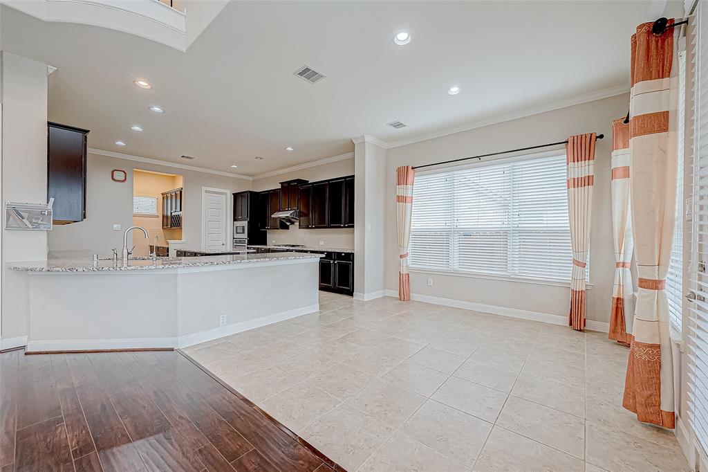 25719 Oakwood Knoll Drive, Katy, Texas image 21