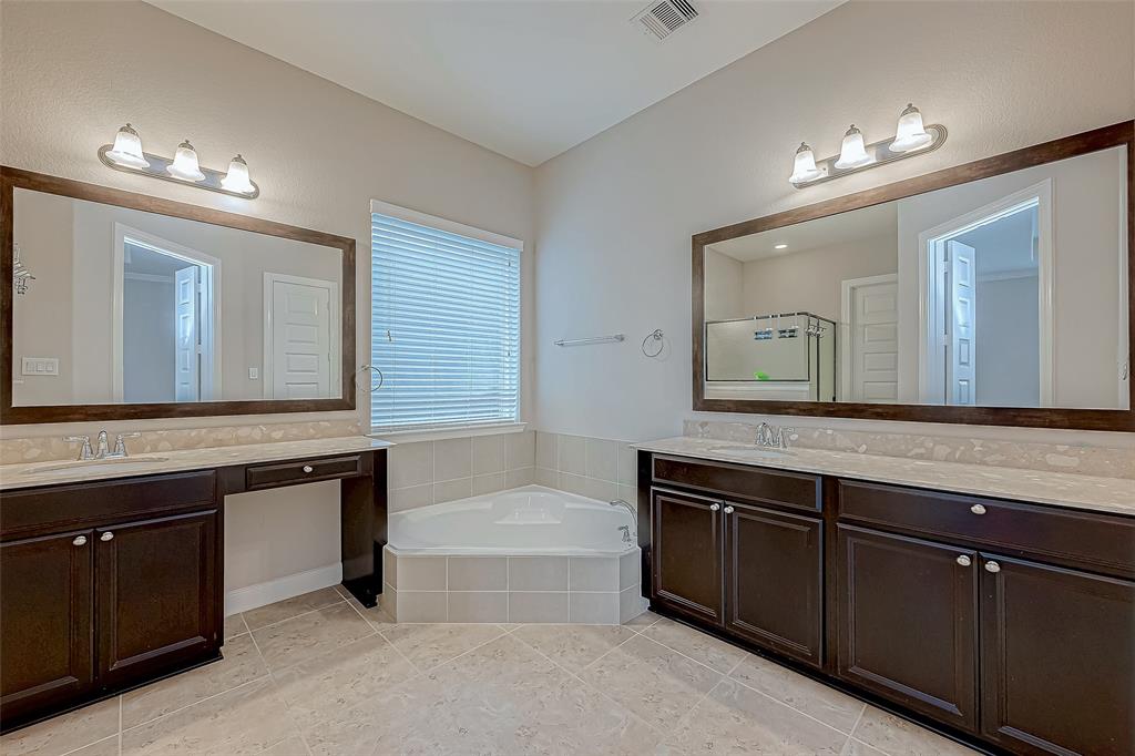 25719 Oakwood Knoll Drive, Katy, Texas image 38
