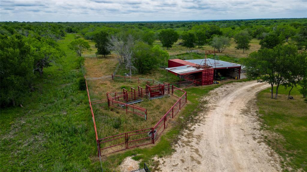 2387 Highway 304, Gonzales, Texas image 11