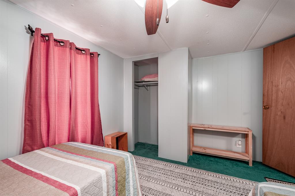 3196 Fsr 304w, Broaddus, Texas image 19