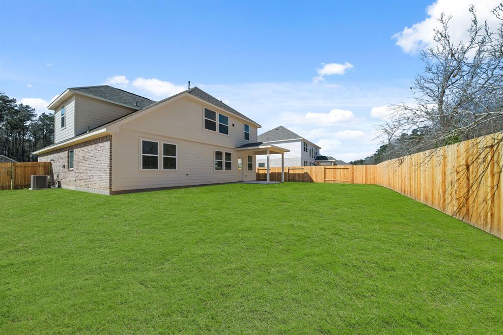 297 Galant Fox Way, New Caney, Texas image 21
