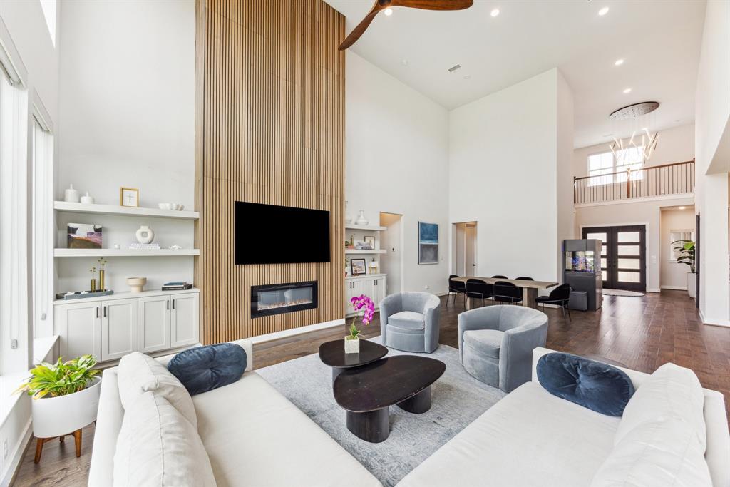 4522 Brazos Shores Drive