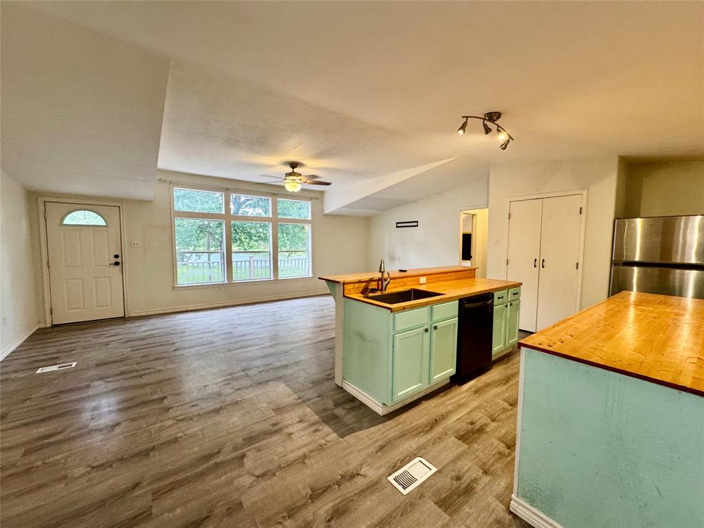 170 West Creek Crk, Trinity, Texas image 5