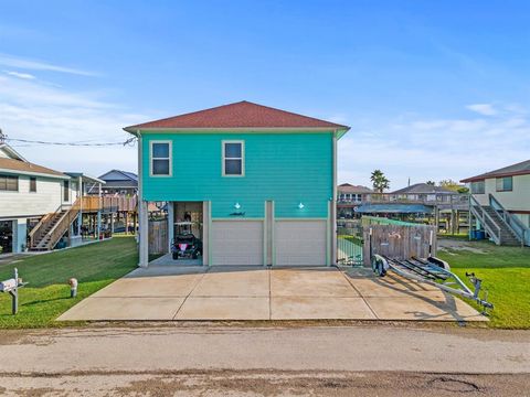 A home in Bayou Vista