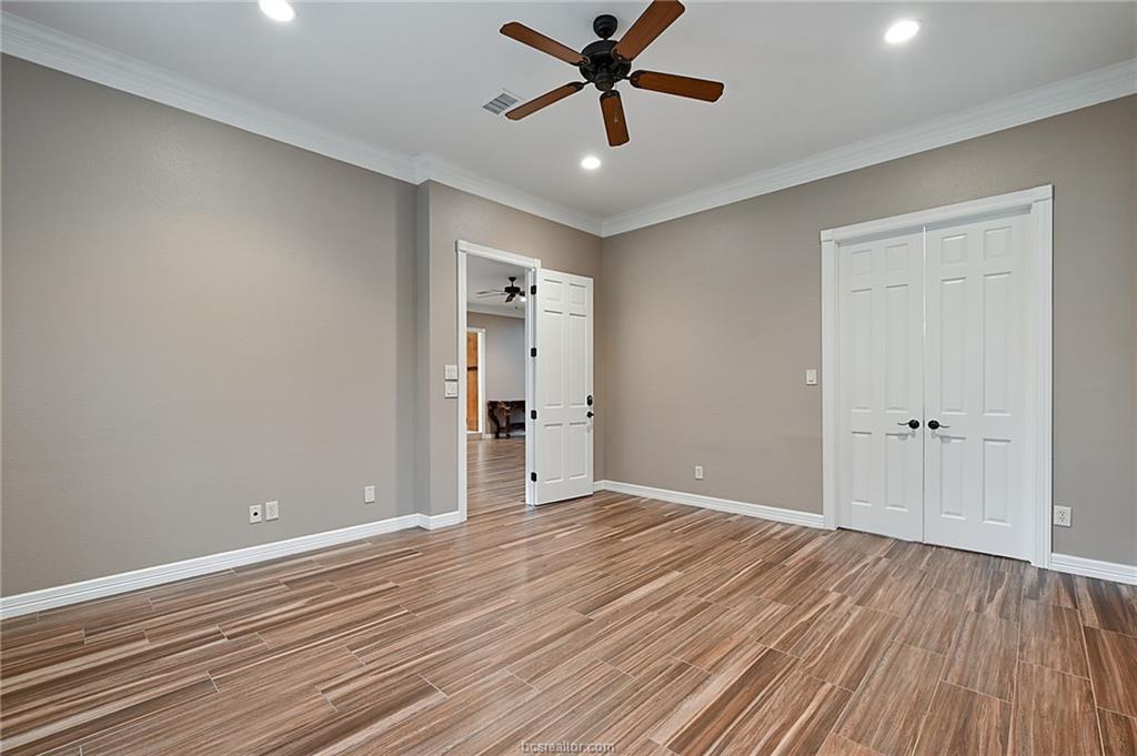 4304 Hyde Park Lane, Bryan, Texas image 13