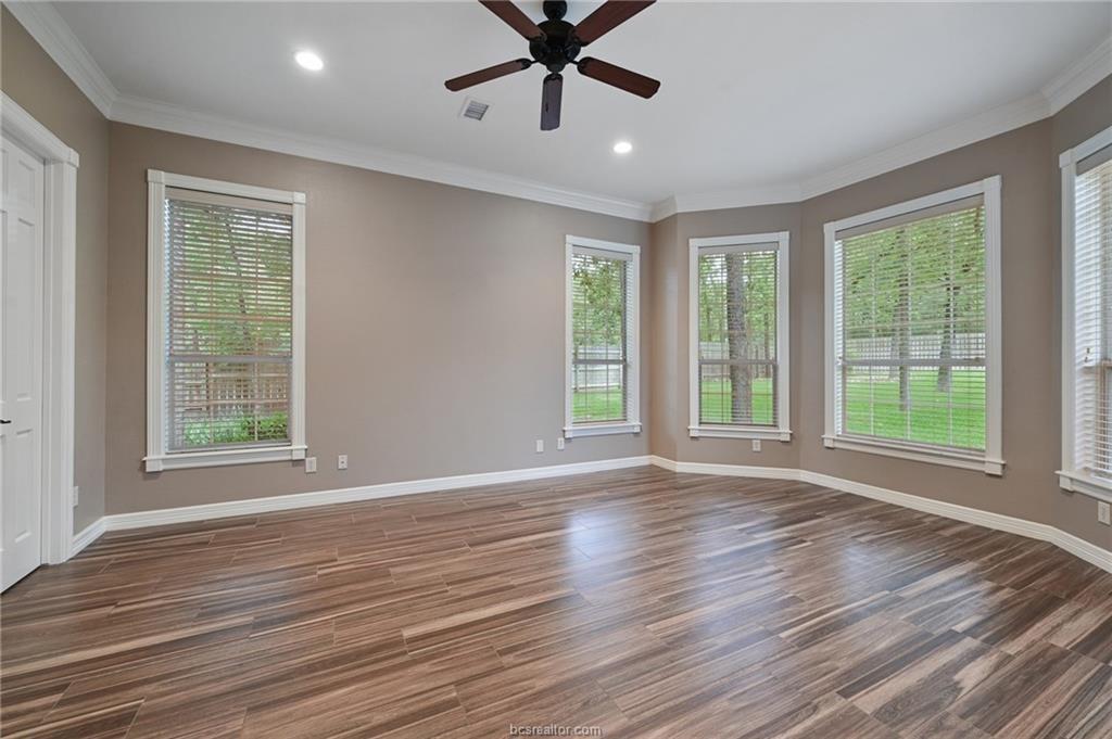 4304 Hyde Park Lane, Bryan, Texas image 12