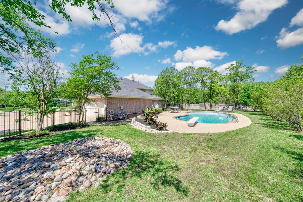 4304 Hyde Park Lane, Bryan, Texas image 45