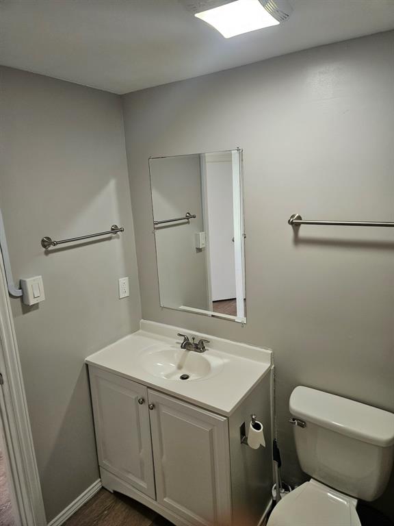 2311 Avenue C, Nederland, Texas image 8