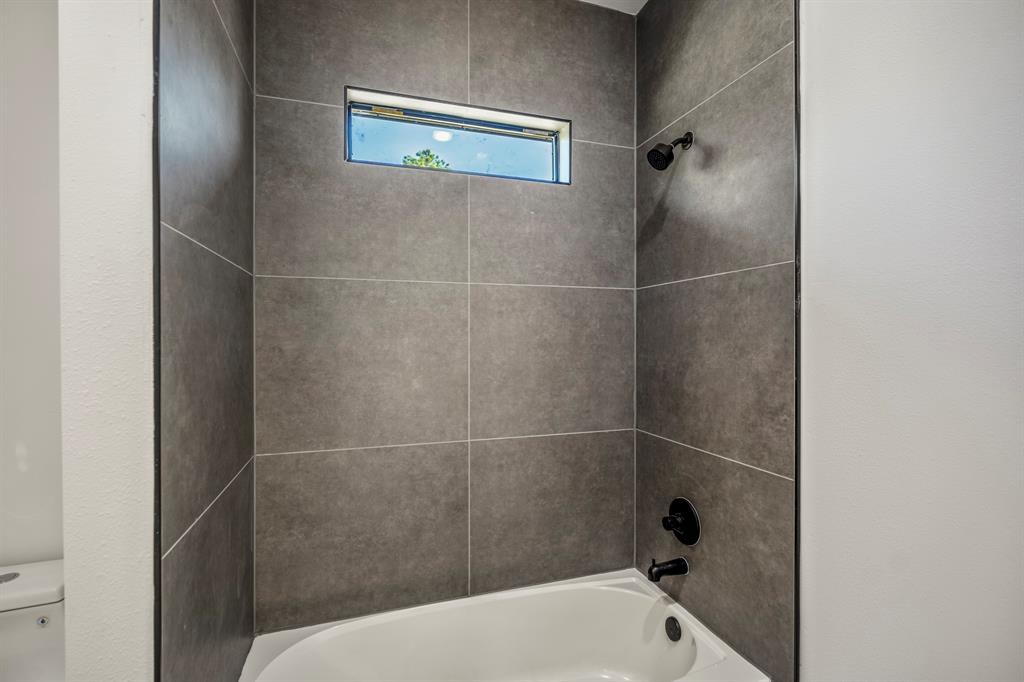10728 Twin Oak Dr Dr, Conroe, Texas image 26