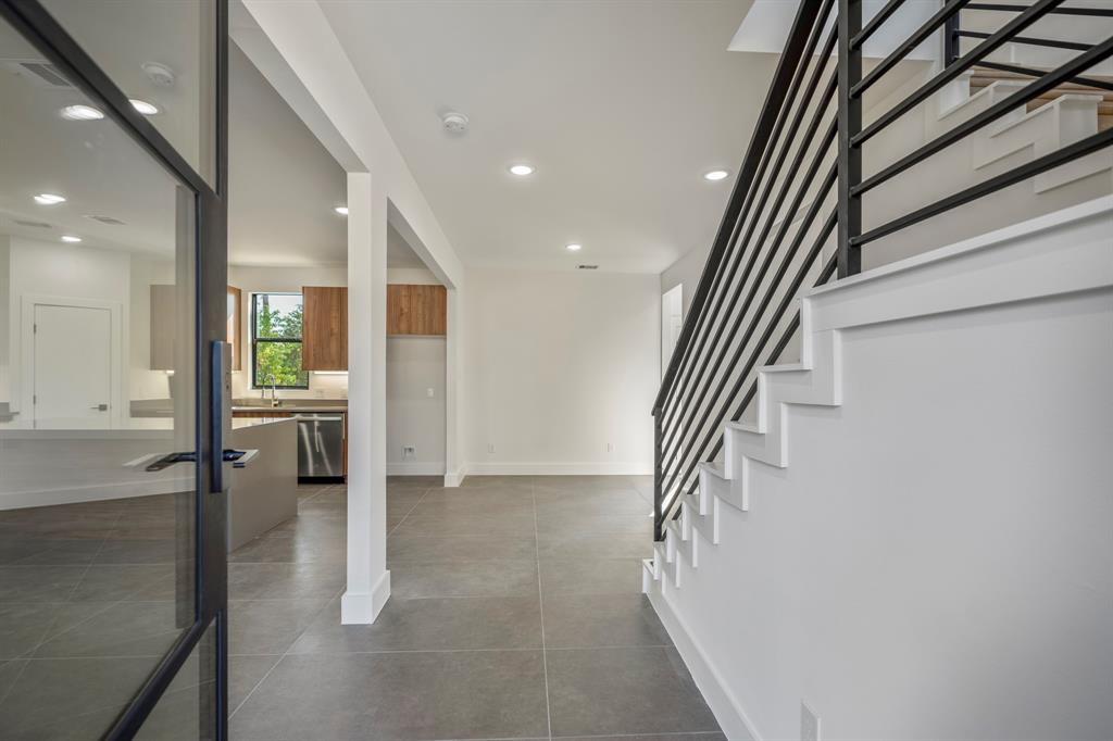 10728 Twin Oak Dr Dr, Conroe, Texas image 4
