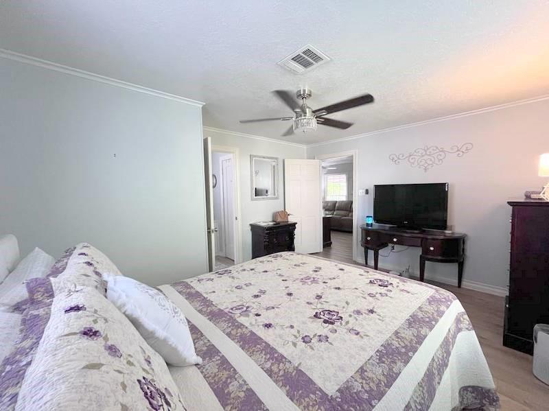 103 Corto Street, Crockett, Texas image 25