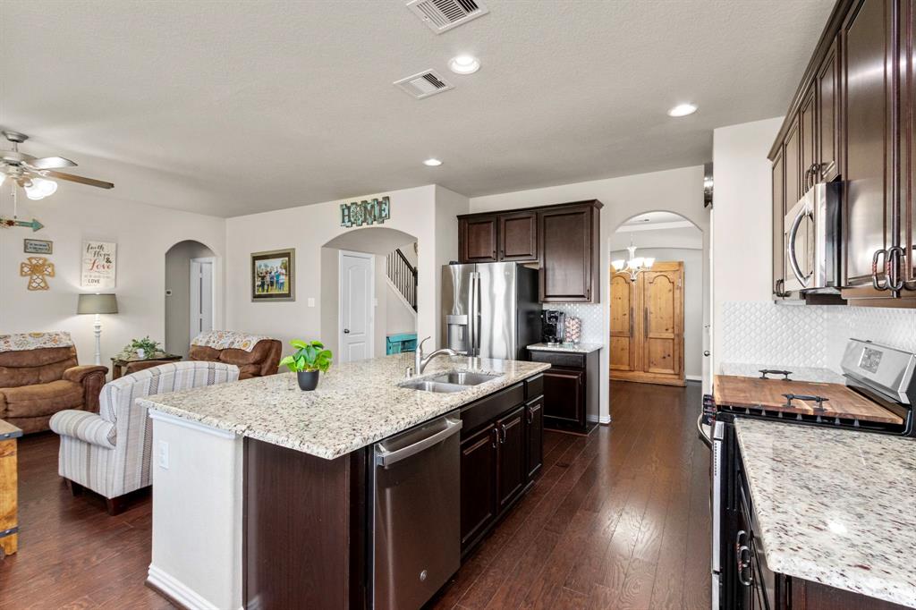 3538 Dancing Daisy Lane, Richmond, Texas image 17