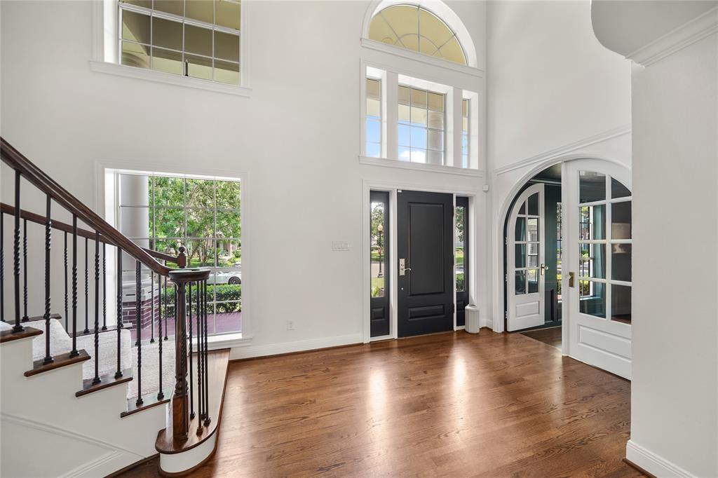 13 Whitworth Way
