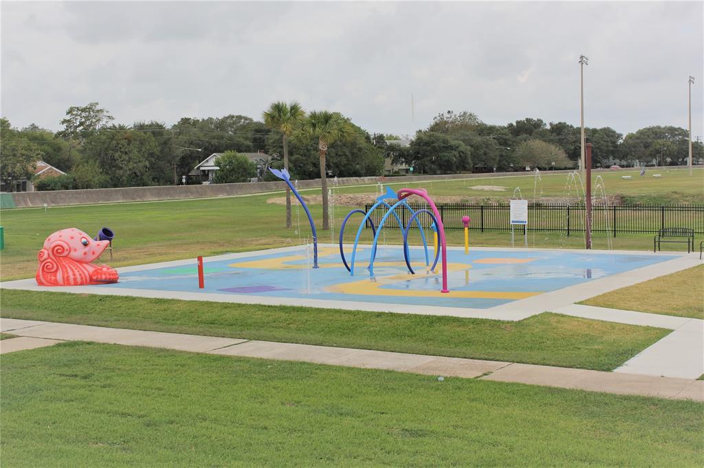 Amato Street, La Marque, Texas image 21