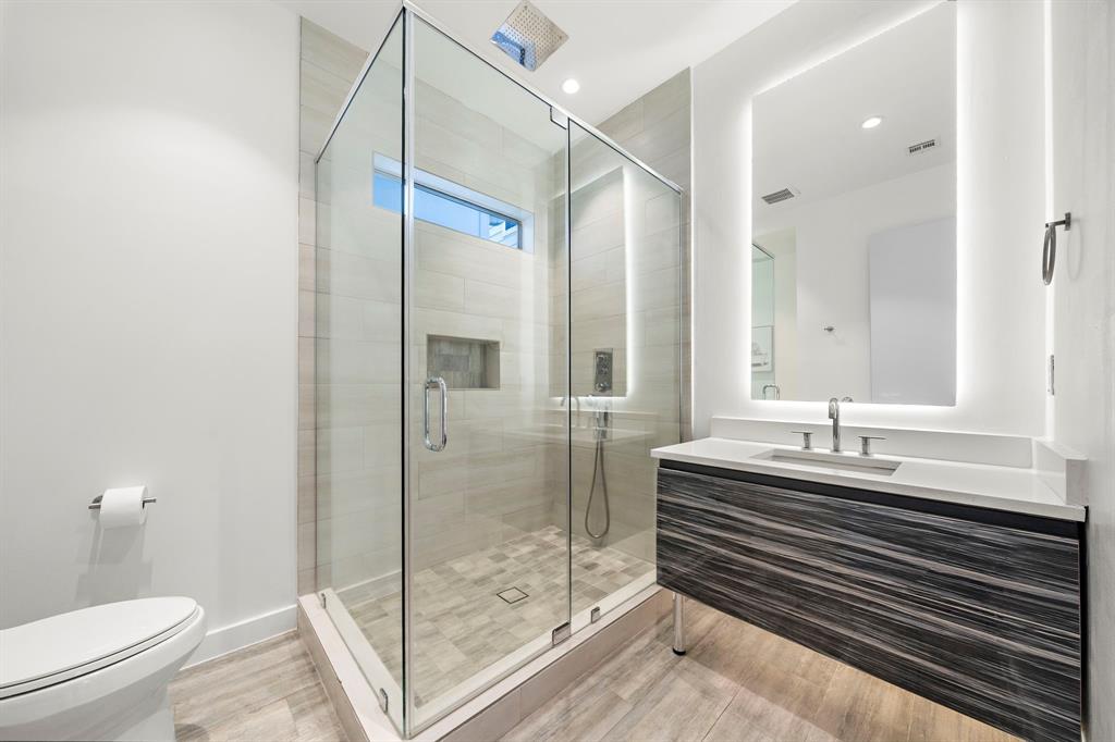819 W 24th Street #C, Houston, Texas image 26