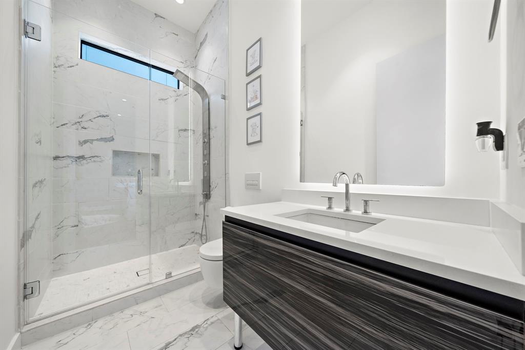 819 W 24th Street #C, Houston, Texas image 41