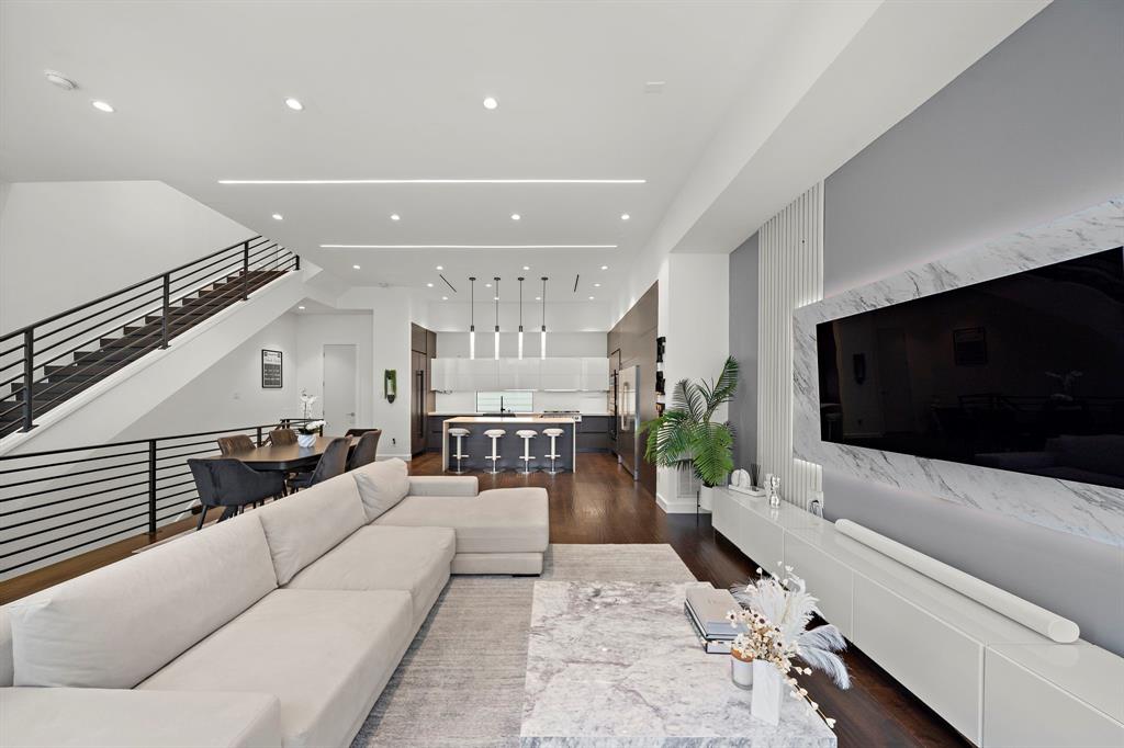 819 W 24th Street #C, Houston, Texas image 5