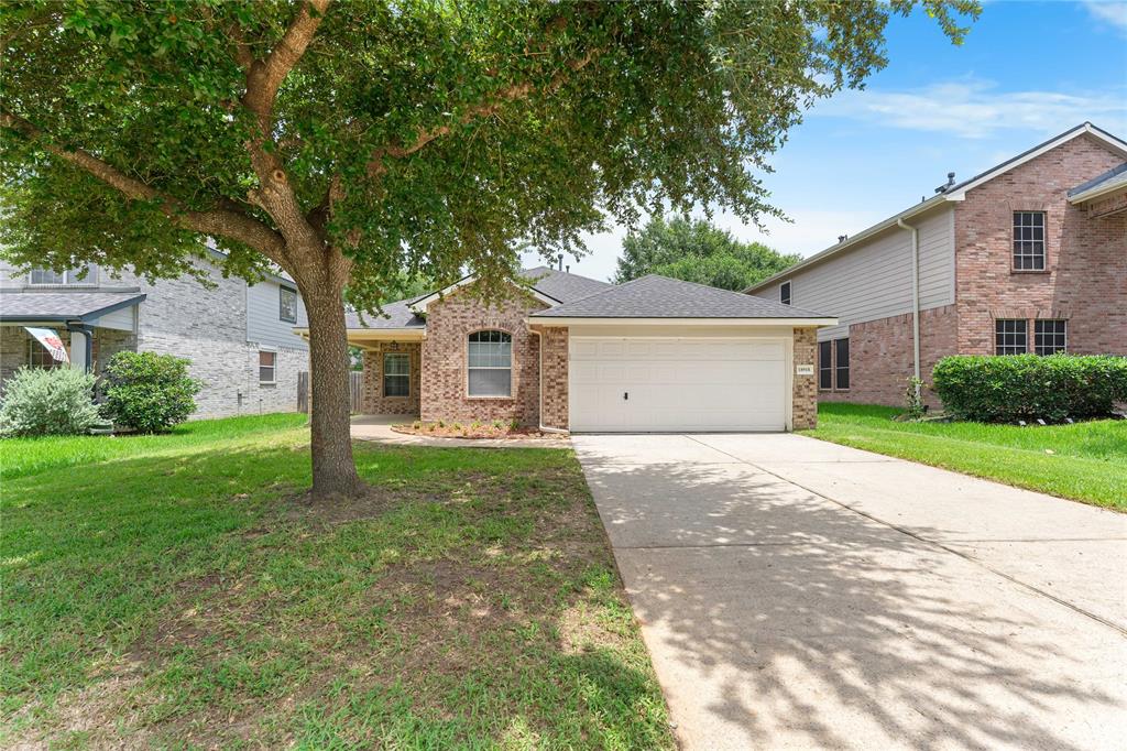 18918 Cluster Oaks Drive