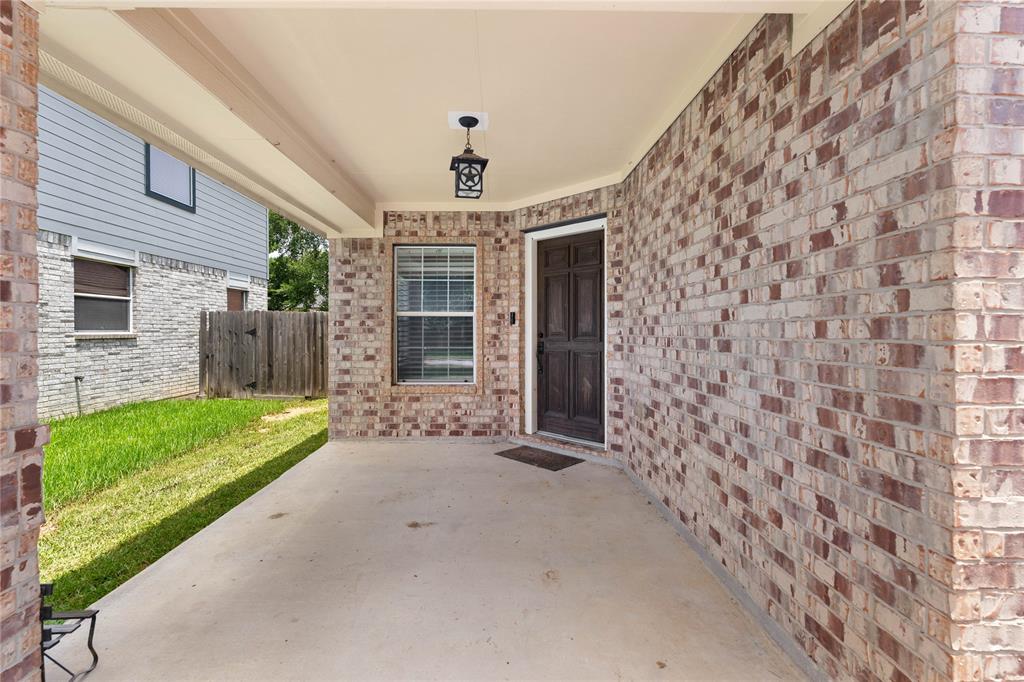 18918 Cluster Oaks Drive