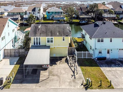 A home in Bayou Vista