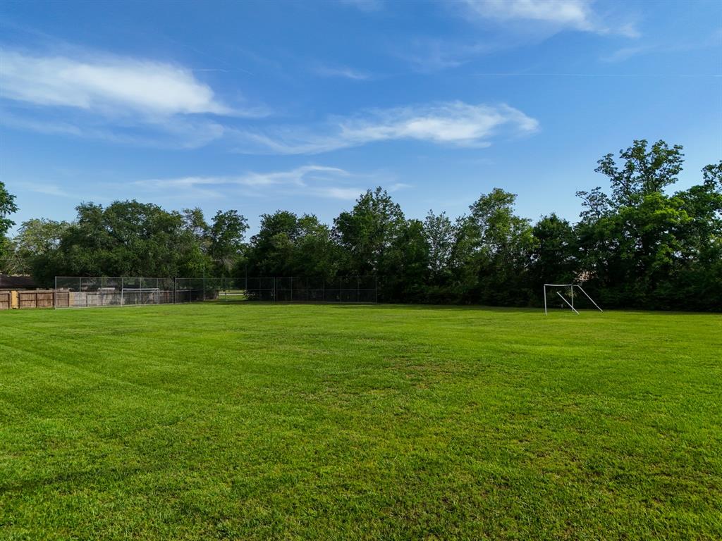 6806 Peace River Drive, Spring, Texas image 49