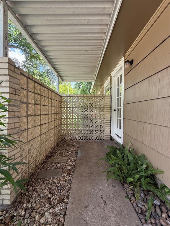 2016 N Tinsley Street, Angleton, Texas image 5