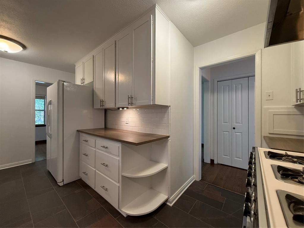 2016 N Tinsley Street, Angleton, Texas image 24
