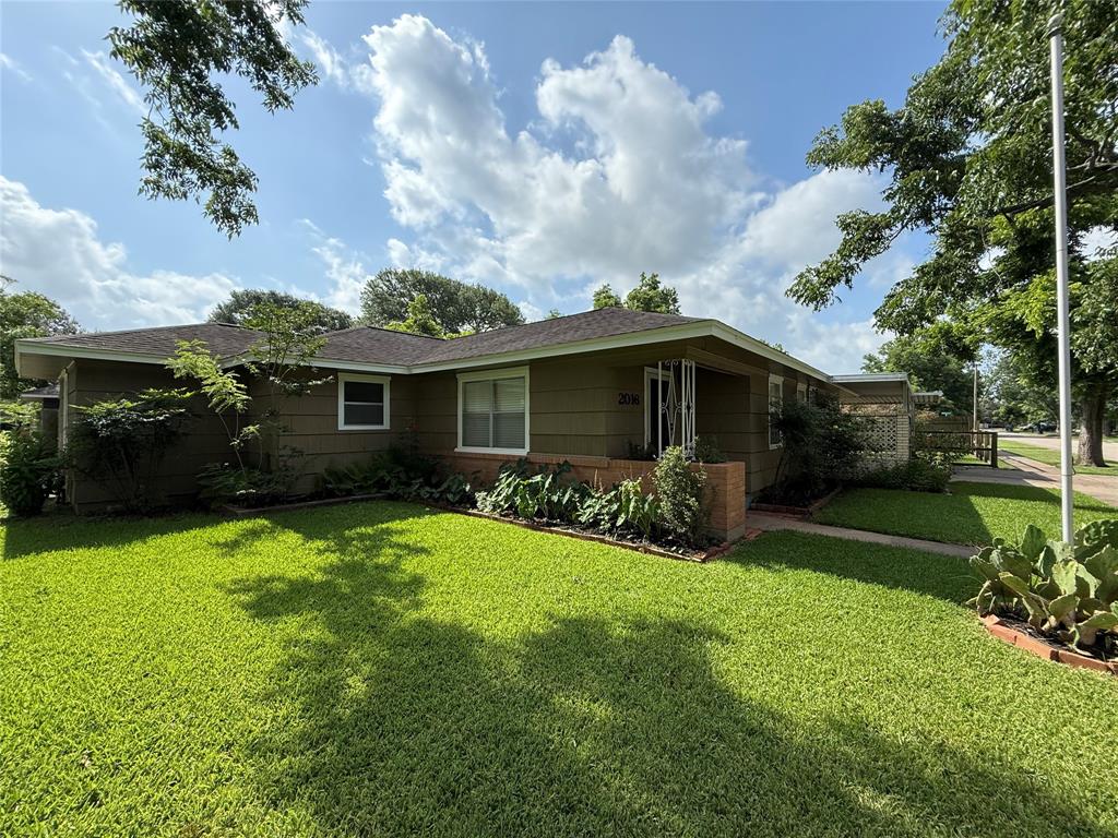 2016 N Tinsley Street, Angleton, Texas image 38
