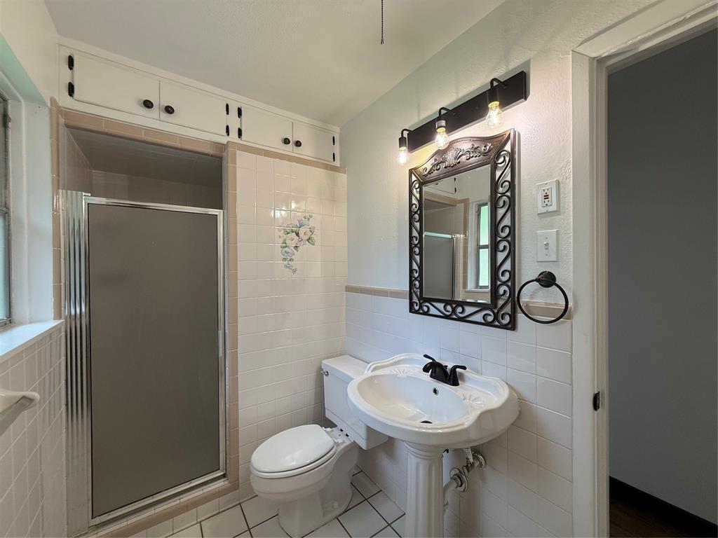 2016 N Tinsley Street, Angleton, Texas image 29