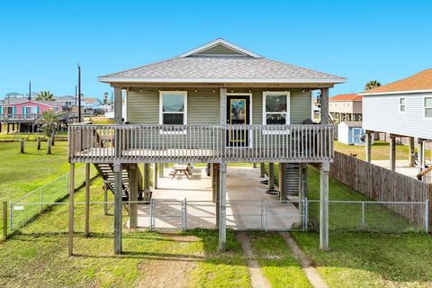 Single Family Residence in Surfside Beach TX 421 Seabean Street.jpg