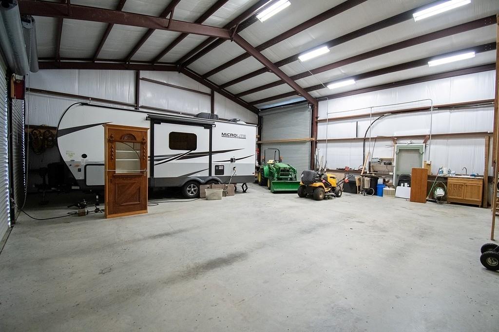 917 Bordovsdy Rd, La Grange, Texas image 17