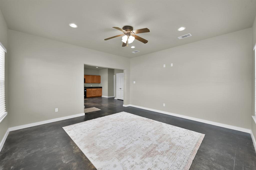3130 Molly Drive, Huntsville, Texas image 11