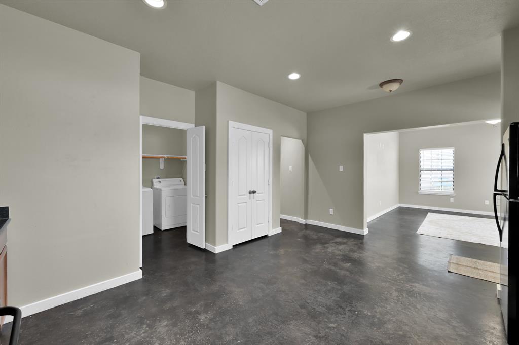 3130 Molly Drive, Huntsville, Texas image 7