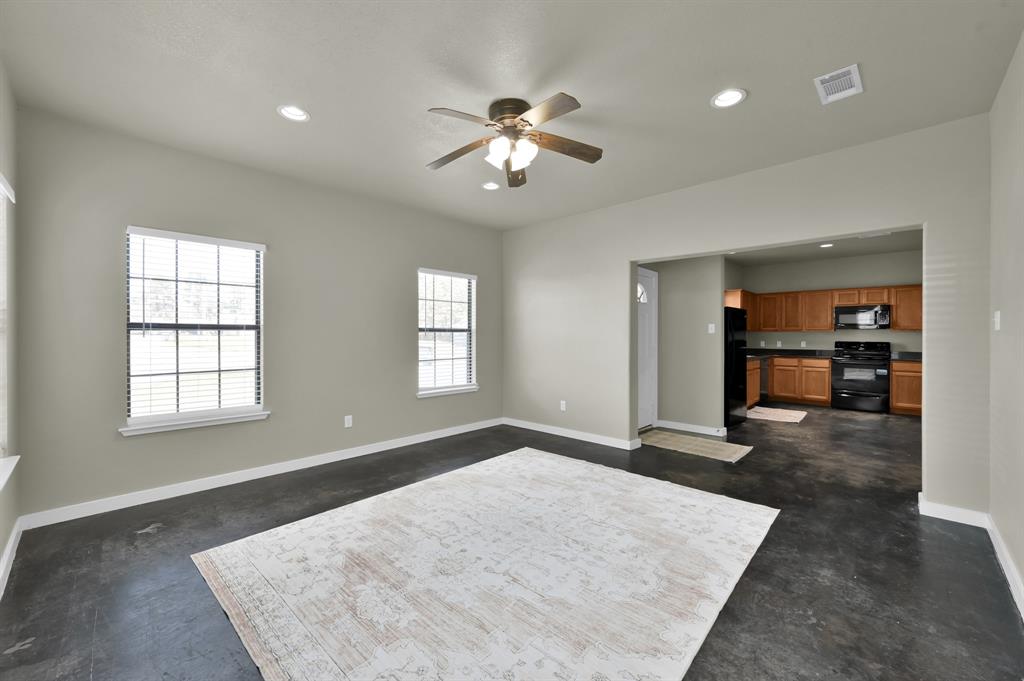 3130 Molly Drive, Huntsville, Texas image 5