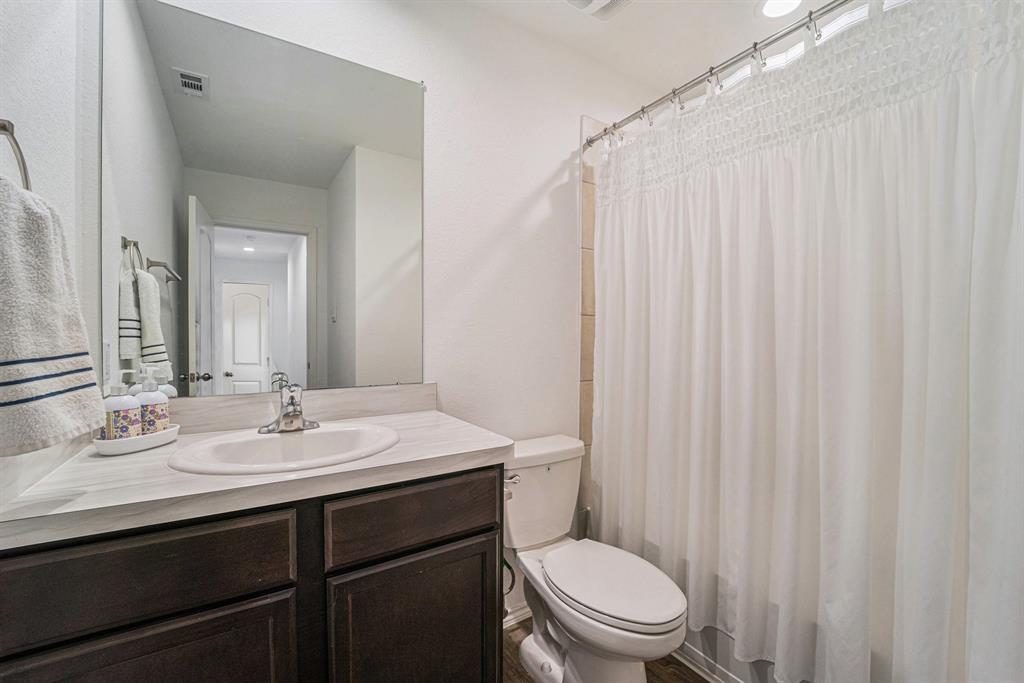 16862 Short Pines Drive, Conroe, Texas image 11