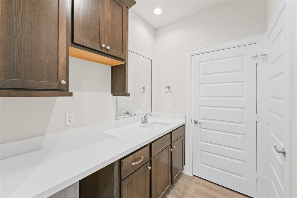 2708 Grand Fountains Drive #H, Houston, Texas image 13