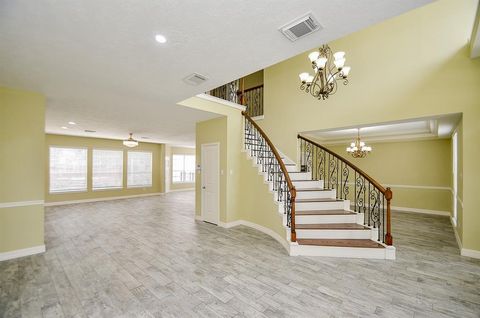 Single Family Residence in Spring TX 318 Cypress Estates Circle Circle 1.jpg