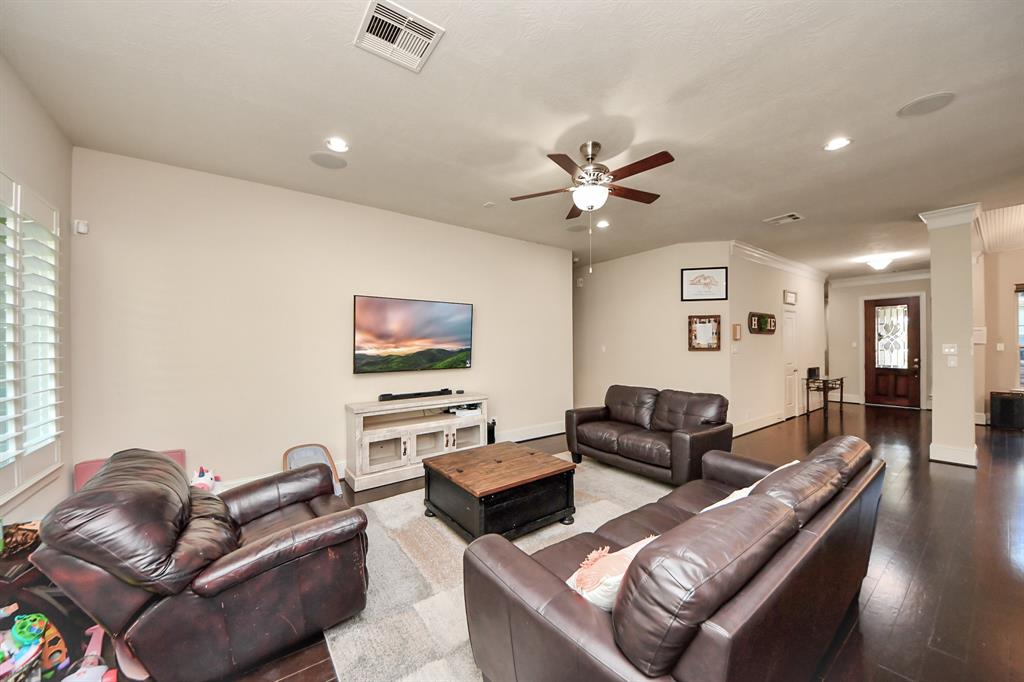 3507 Manor Lake Lane, Spring, Texas image 18