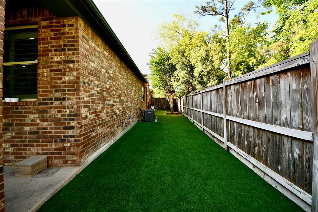 3507 Manor Lake Lane, Spring, Texas image 40