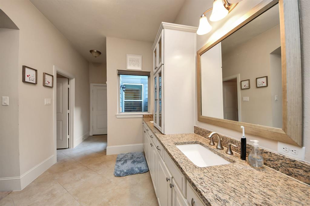 3507 Manor Lake Lane, Spring, Texas image 23