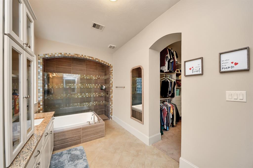 3507 Manor Lake Lane, Spring, Texas image 24
