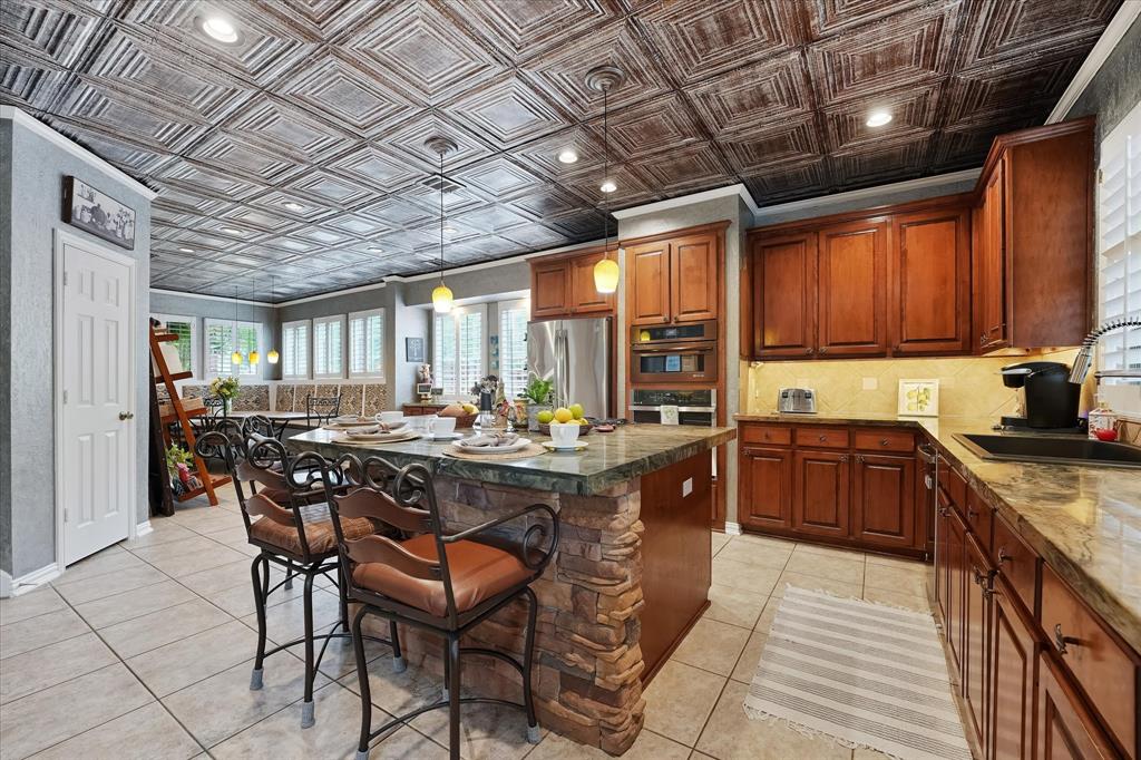 9914 Kershope Forest Court, Spring, Texas image 11