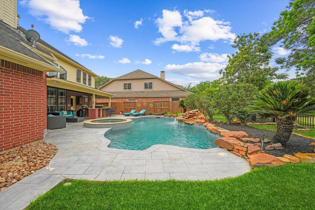 9914 Kershope Forest Court, Spring, Texas image 39