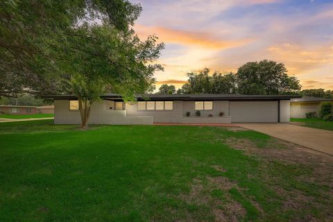Single Family Residence in Texas City TX 101 20th Avenue.jpg