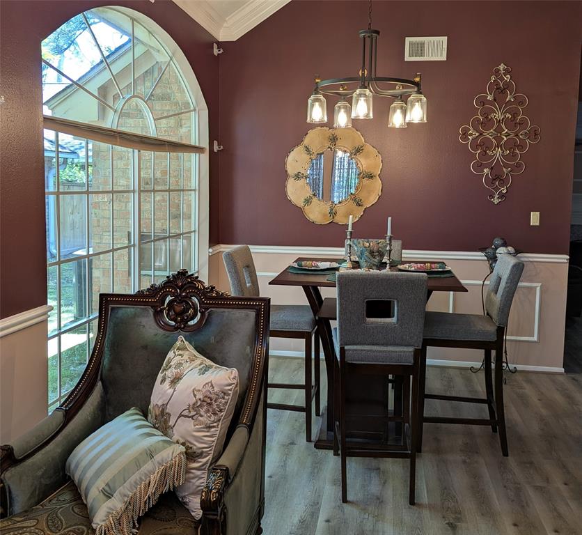 2 Skyland Place, The Woodlands, Texas image 3